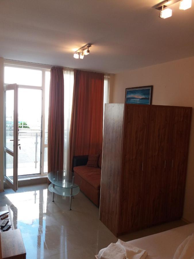 Golden Sea View Apartments 1 Pomorie Exteriör bild